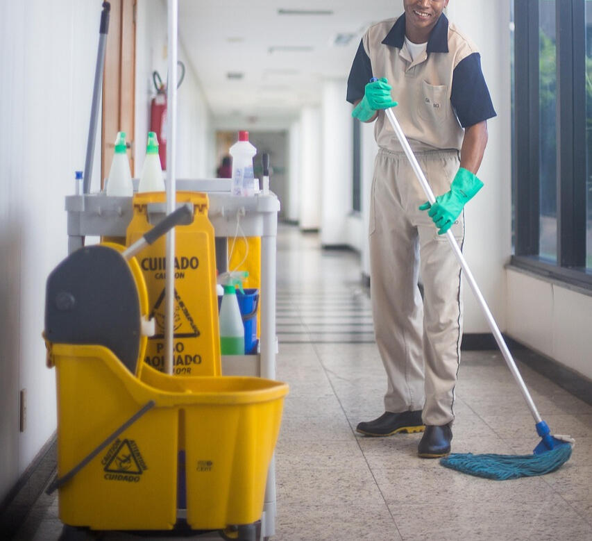 Residential & Commercial Cleaning